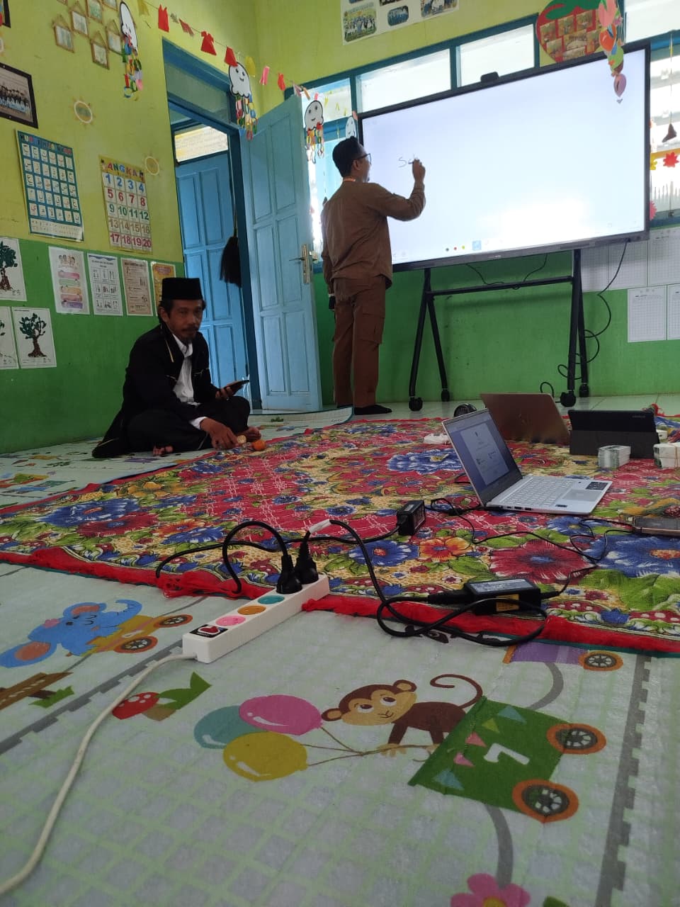 Modernisasi Tata Kelola MIS Al-Hidayah - foto 1